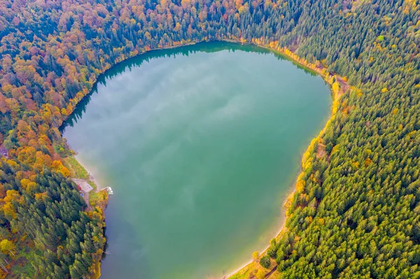 Acima Vista Outono Lago Montanha Romeno Cárpatos Saint Anne Lake — Fotografia de Stock