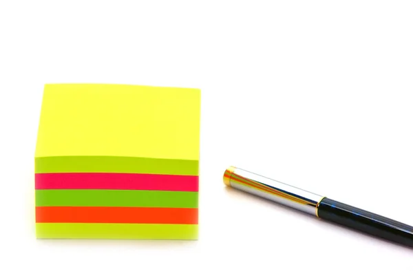 Post it and pen — Stock Photo, Image