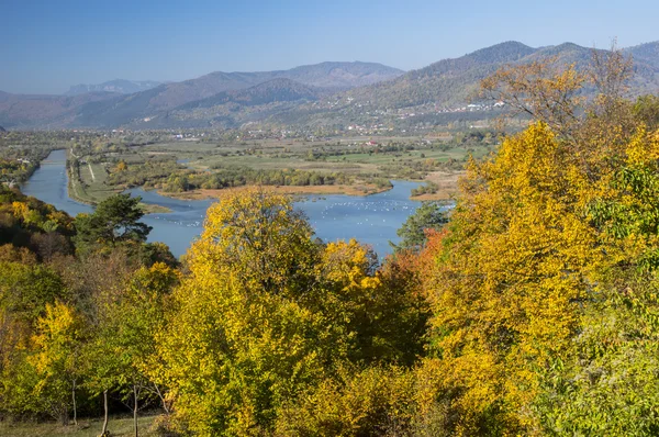 Hermoso valle en otoño — Foto de Stock