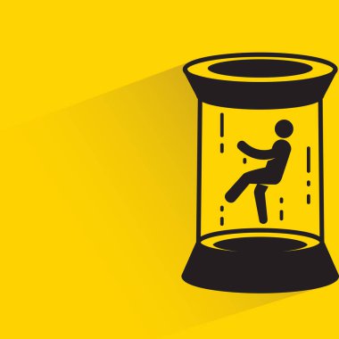 İnsan klon kapsülü, klonlama makinesi sarı arka planda