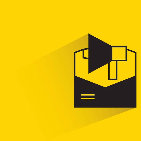 Email Megafone Para Conceito Email Marketing Com Sombra Fundo Amarelo — Vetor de Stock