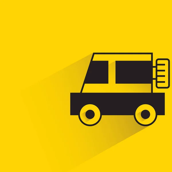 Jeep Auto Mit Schatten Auf Gelbem Hintergrund — Stockvektor