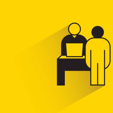 Sarı arkaplanda iş görüşmesi simgesi