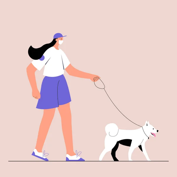 Seorang wanita muda bertopeng wajah medis berjalan dengan anjing mereka. Gaya hidup perkotaan setelah karantina. Normal baru. Ilustrasi vektor dengan gaya datar pada latar belakang yang terisolasi. Eps 10. - Stok Vektor