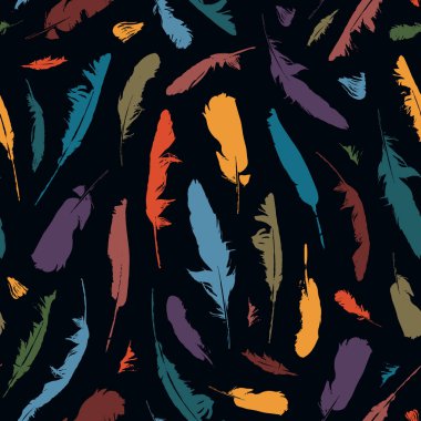 Siyah arka planda renkli tüyleri olan kusursuz bir desen. Kuş tüyleriyle arka planı tekrar eden vektör. Duvar kağıdı, ambalaj kağıdı, kumaş ve tekstil için uygun.