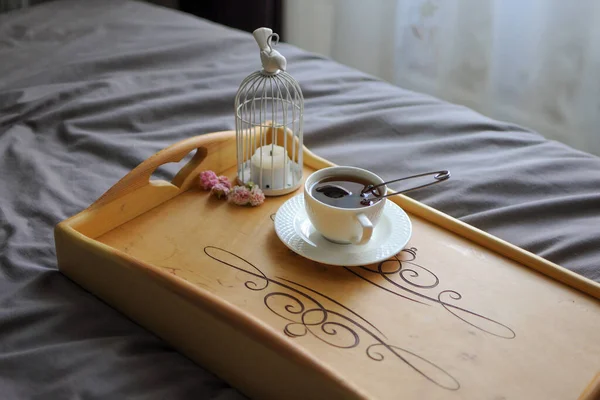 Flatlay Chá Velas Mesa Café Manhã Madeira Uma Cama Manhã — Fotografia de Stock