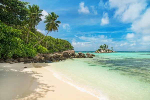 Tropisch strand anse royale, Seychellen — Stockfoto