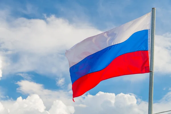 Russische vlag wapperend — Stockfoto