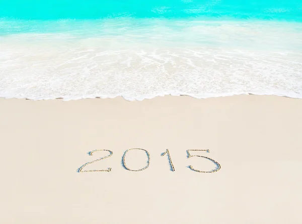 Neues Jahr 2015 am Strand des Meeres — Stockfoto