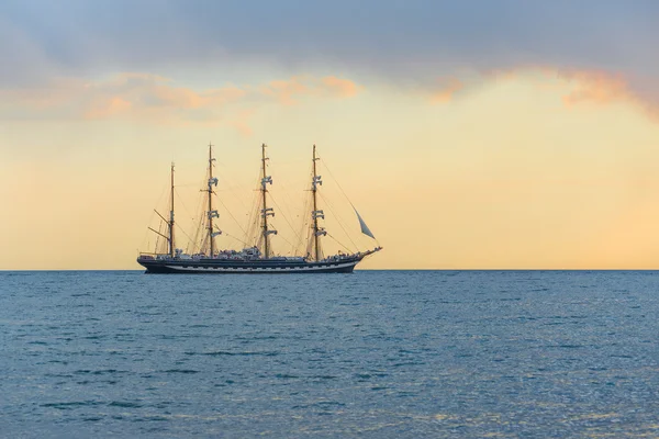 Mastros windjammer Kruzenshtern — Fotografia de Stock