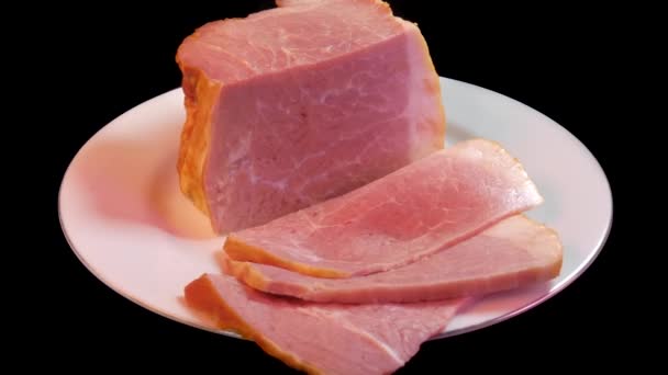 Piring Daging Ham Juicy Dan Potongan Cincang Memutar Video — Stok Video