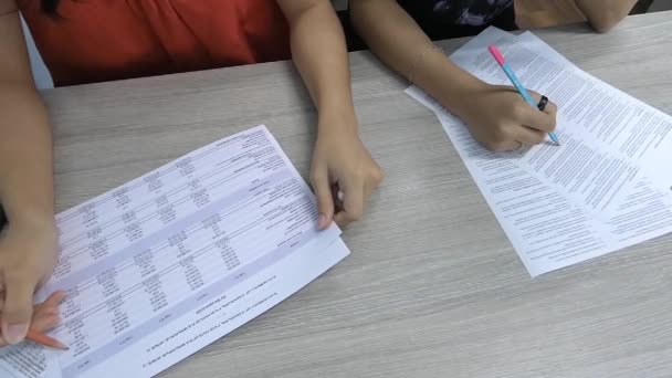 Young Women Hands Table Studying Marking Something Questionnaire Sheets Table — 비디오