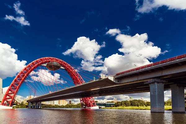 Ponte pitoresca na cidade de Moscou — Fotografia de Stock