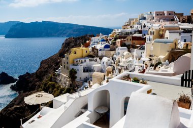 Yunanistan, Santorini-Ekim 3: deniz ve köy Oia görünümüne Top. EY