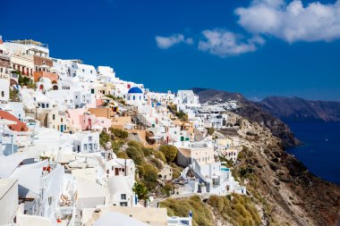 Yunanistan, Santorini-Ekim 3: deniz ve köy Oia görünümüne Top. EY