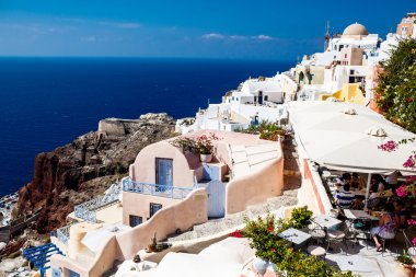 Yunanistan, Santorini-Ekim 3: deniz ve köy Oia görünümüne Top. EY