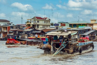 Ho Chi Minh, Vietnam - 15 Ocak 2016: Hayat Hochiminh (Saigon) Mekong Nehri Vietnam insanların. Saigon Vietnam büyük şehridir