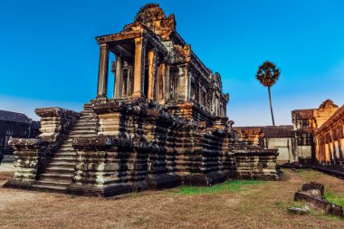 Sabah, Kamboçya vasıl Angkor Wat