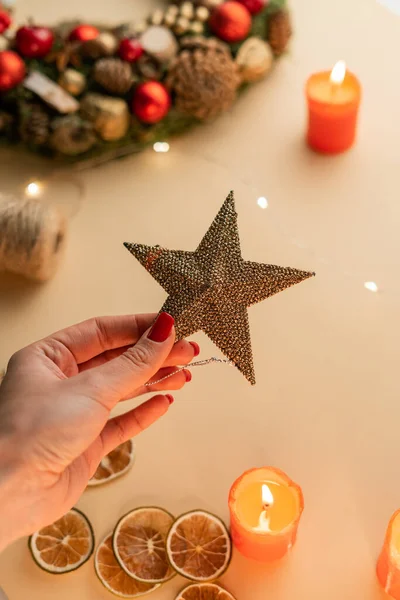 完璧なクリスマスの背景 キャンドルやライト — ストック写真
