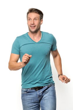 Mutlu Olgun İş Adamı Beyazların Arkasında Tecrit Edildi