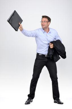 beyaz kağıt üzerine genç iş adamı