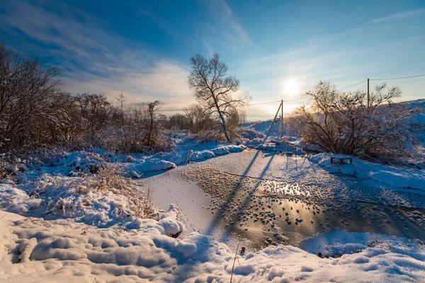 Paisaje Invierno Con Río Congelado —  Fotos de Stock