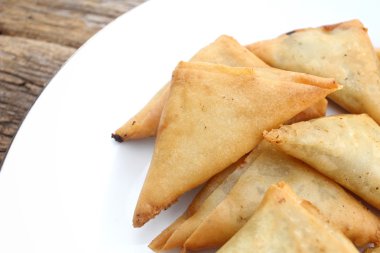 Samosa Hint yemekleri yakın çekim