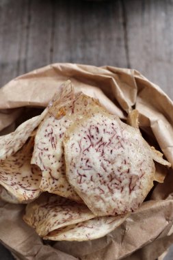 taze taro taro cips ve sos