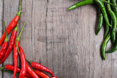 Kırmızı ve yeşil biber