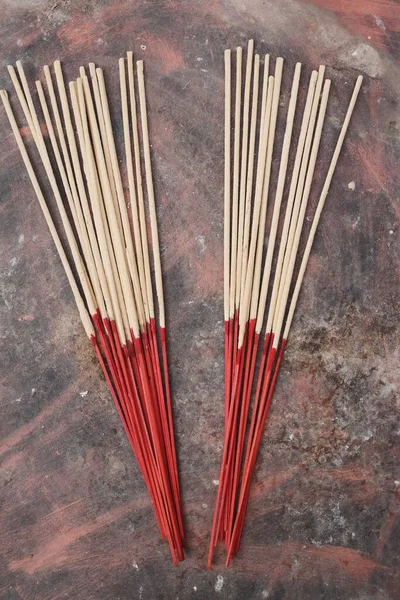 Brown Indian Incense Aroma Sticks Old Table Background — Stock Photo, Image