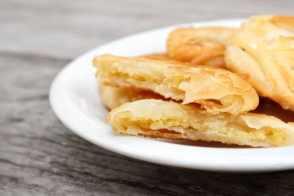 Hotteok Pannkaka Koreansk Dessert Plattan Trä Bord Bakgrund — Stockfoto