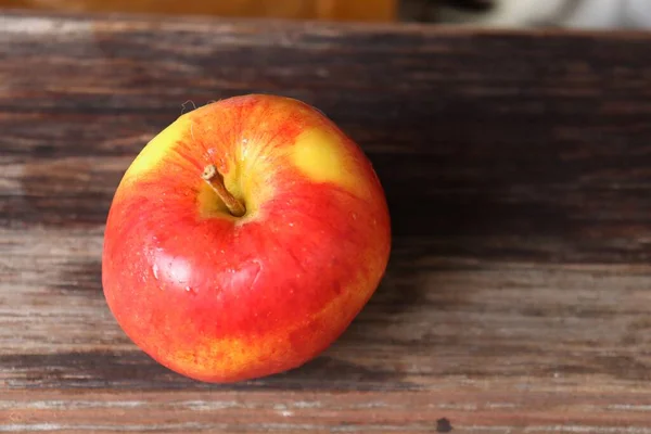 Close Fresh Red Apple Fruit Wood Background — Stock fotografie