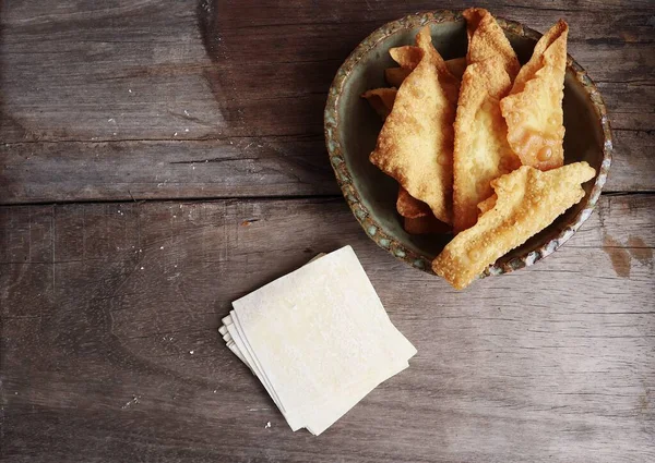 Dumpling Frito Comida China Sobre Fondo Tabla Madera — Foto de Stock