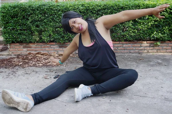 Portret Van Azië Vrouw Blij Glimlach Sportkleding Workout Oefening Thuis — Stockfoto