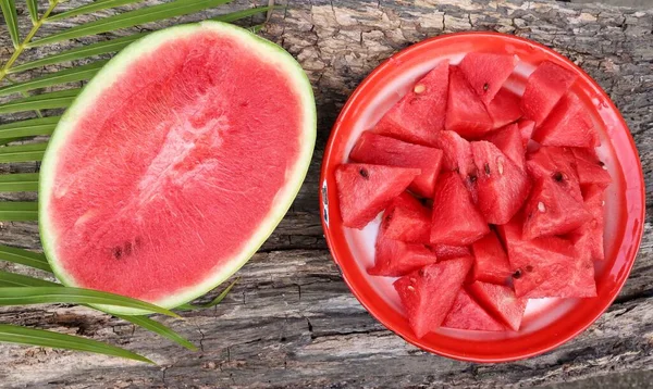 Rote Wassermelone Sommerfrucht Auf Braunem Holztisch Hintergrund — Stockfoto