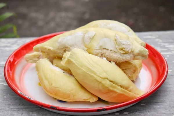 Ahşap Arka Planda Durian Tropikal Meyvesini Kapat — Stok fotoğraf