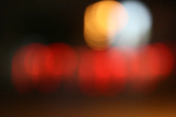 Difuminado de coche en la ciudad por la noche — Foto de Stock