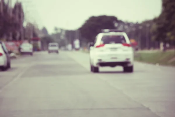 Flou de la voiture dans la ville — Photo