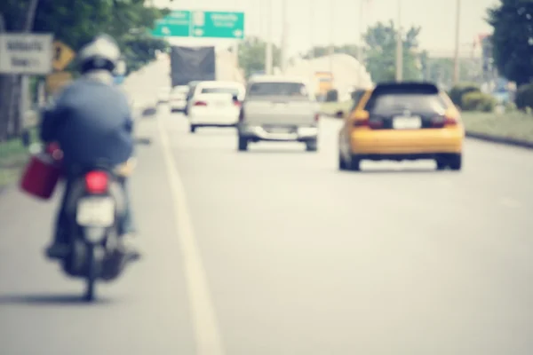 Embaçado de carro na cidade — Fotografia de Stock