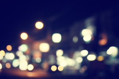 Geceleri araba bulanıklaşıyor.