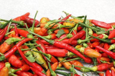 Kırmızı ve yeşil biber