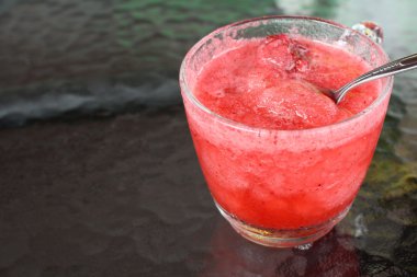 Çilekli Smoothie