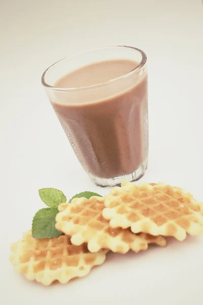 Wafels met warme chocolademelk — Stockfoto