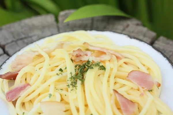 Pasta and bacon — Stock Photo, Image