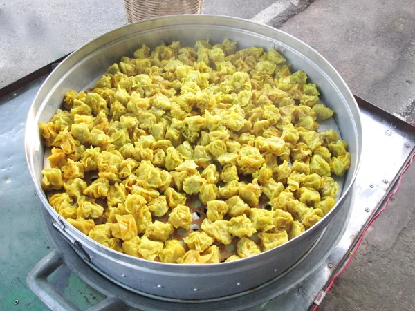 Albóndigas de cerdo al vapor chinas - Siu Mai —  Fotos de Stock