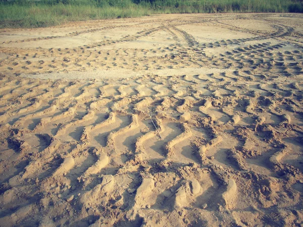 Wielsporen op de grond. — Stockfoto