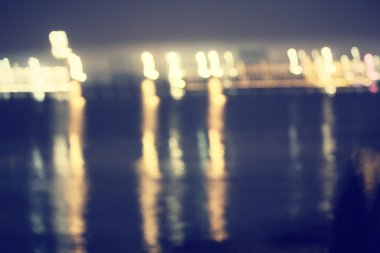 Geceleri araba bulanıklaşıyor.