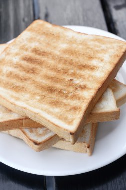 Tost ekmeği.
