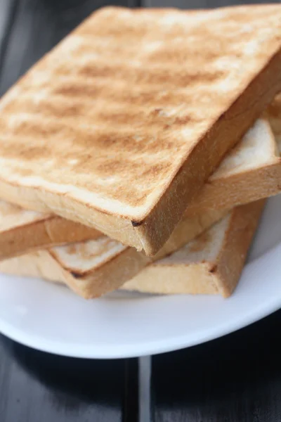 Pan tostado en rodajas — Foto de Stock