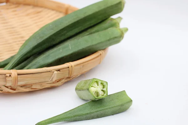 Okra geïsoleerd — Stockfoto